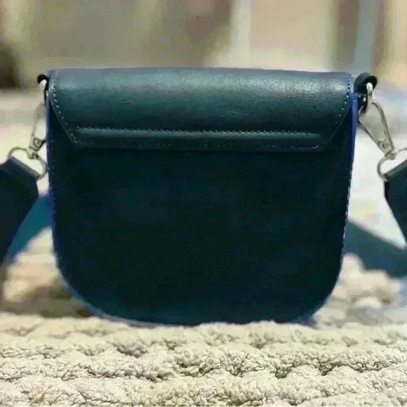 Blue Saddle Crossbody Bag - Picture 4 of 6